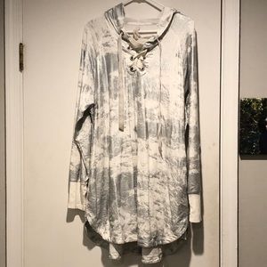 Melissa McCarthy Lace up hoodie tunic